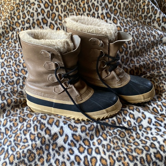 Sorel Caribou Women's Buff - Picture 1 of 8